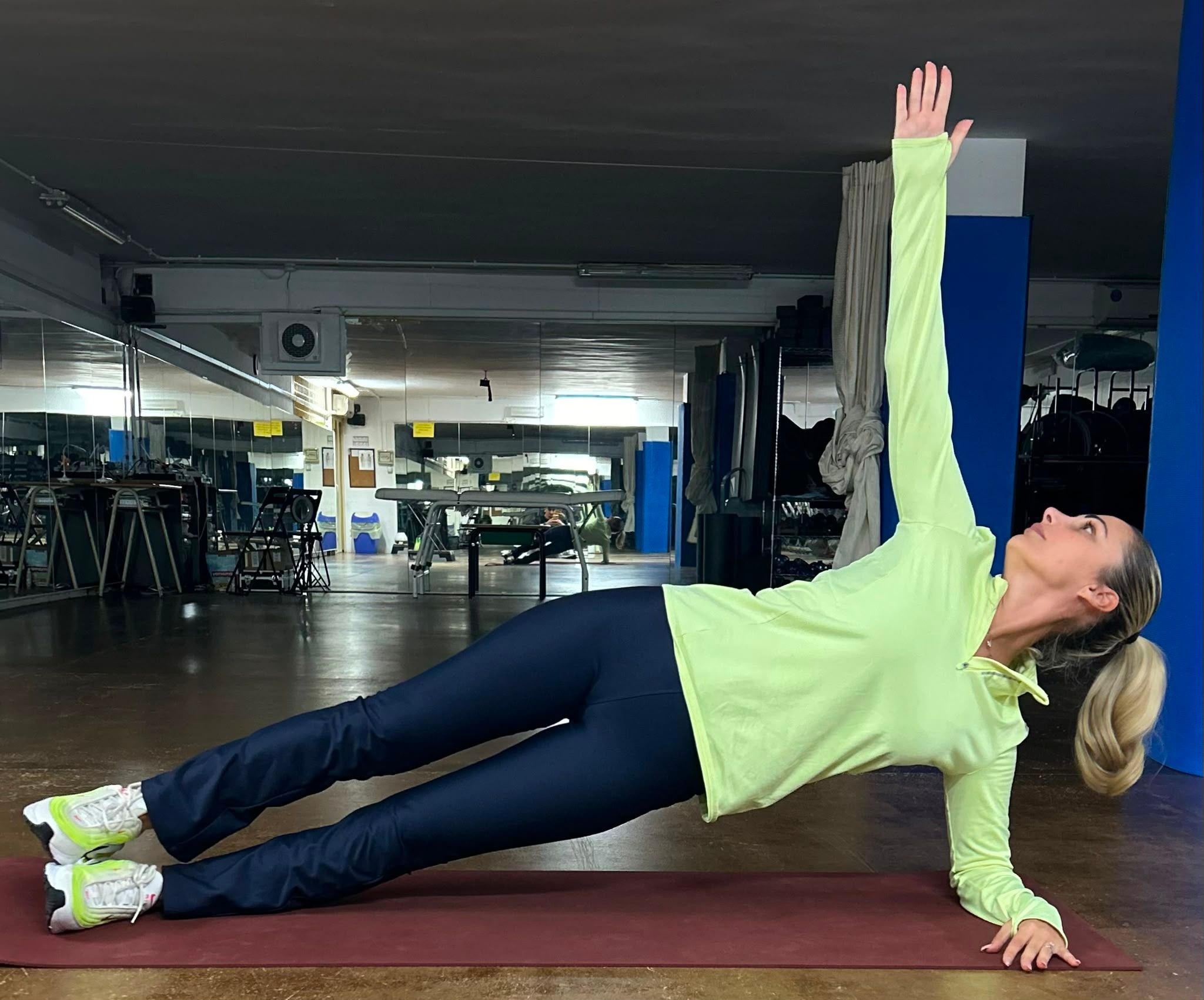 Allenamento di ginnastica aerobica in sala ad ASD Athena